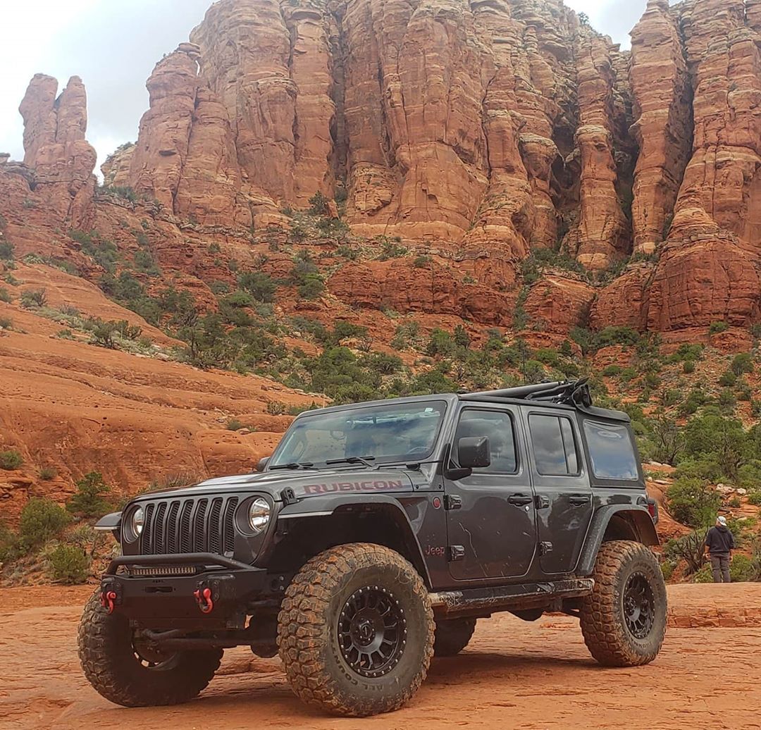  Jeep JL/JT High-Top Fender Flares with Daytime Running Lights