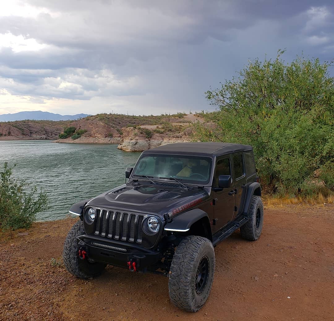 Jeep JL/JT High-Top Fender Flares with Daytime Running Lights